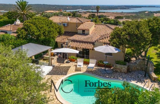 Zu verkaufen Villa Ruhiges Gebiet Stintino  Sardegna